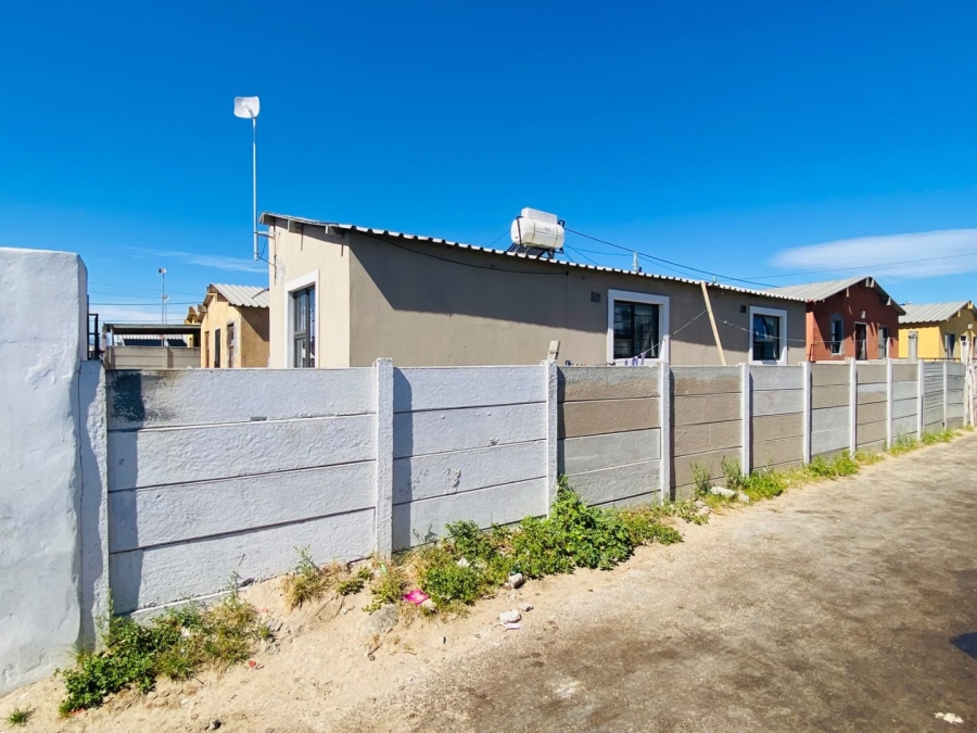 3 Bedroom Property for Sale in Kuyasa Western Cape